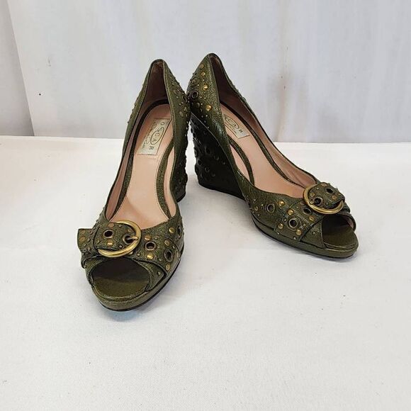 Oscar by Oscar de la Renta Leather Green Studded Wedges Heel in size 7.5 - Picture 2 of 9